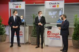 Jens spahn erzählt betroffenen und der öffentlichkeit nicht alles! Ministerprasident Laschet Und Gesundheitsminister Spahn Im Kunftigen Impfzentrum In Dusseldorf Landeshauptstadt Dusseldorf