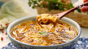 It's made with chinese mushrooms, bamboo shoots, tofu, and a beaten egg. Hot And Sour Soup Taste Show