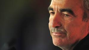 Skażona francuska piłka. Benzema nie jest pierwszy