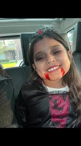 Desiree DeLeon (@dezdeleon75)