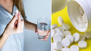 Consuming paracetamol is harmful, it has direct effect on the liver, know  the opinion of doctors | पैरासिटामाल खाना नुकसानदेह, लीवर पर डालती है सीधा  असर, जानें डॉक्टर्स की राय