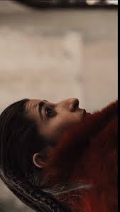 Alba flores, nairobi ne «la casa di carta» (netflix), con un mazzo di fiori e tanti applausi saluta tutti tra le lacrime che non riesce a trattenere: Wallpaper Nairobi Case Di Carta Casa Di Carta Sfondi