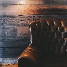 Destroy Via Photo By Danrubin Chair Leather Chair Decor