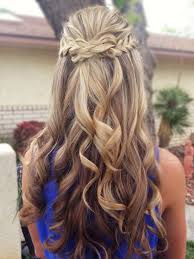 The hairstyle is featured by a wonderful rope braid and a causal side braid. 8 Fantastic New Dance Hairstyles Long Hair Styles For Prom Popular Haircuts Hair Styles Prom Hairstyles For Long Hair Dance Hairstyles