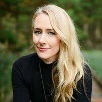 Adrienne Rinard: Screenwriter in Oregon City,…