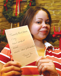 PRESS ARCHIVES: Photos from December 2004