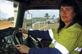 Championing The Cause Of Women In Trucking Trucker Blog Women Truck Driver Women Trucker Female Trucks