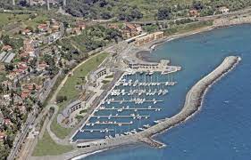 Aktuelle ortszeit und geoinfo für san lorenzo, italien. Marina Di San Lorenzo Marina In Italien