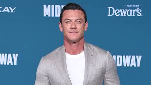 He is the son of yvonne (lewis) and david evans. Caa Signs Luke Evans Deadline