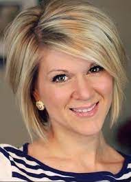 38 Short Layered Bob Haircuts With Side Swept Bangs That Make You Look Younger Short La Layered Bob Haircuts Short Layered Bob Haircuts Layered Bob Hairstyles
