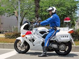 ２０１４年５月２１日 水 こんにちは 今日は長男を保育園のバスに乗せてから 神戸市内の質店までドライブ atf全国質屋ブランド品協会 の定例会議に出席してきました 偽造品の排除を掲げる団体 色々と頑張っています 帰りには天候もすっかり回復 ボォ っと