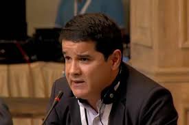 Efrén Castillo Archives