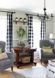 27 Rustic Farmhouse Living Room Decor Ideas For Your Home Homelovr Modern Farmhouse Living Room Decor Farmhouse Decor Living Room Modern Farmhouse Living Room