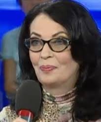 Pentru consultarea articolului despre ecranizarea acestei cărți, vedeți toate pînzele sus (film). Adnana Din Toate Panzele Sus Face DezvÄƒluiri Detalii NeÈ™tiute Despre Frumoasa ActriÈ›Äƒ Libertatea