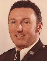 Carl Dehaven's Instagram, Twitter & Facebook