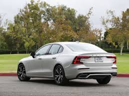 2020 Volvo S60 T6 R Design Ownership Review In 2020 Volvo S60 Volvo New Cars