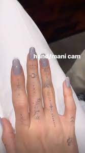 But one thing i do really like on my nails when i can. Hailey Baldwin Tries The Gray Space Nail Polish Trend Popsugar Beauty