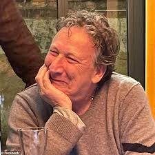 Conman who travelled the world posing as an F1 racing driver to swindle  love interests out of cash dies after 30 years of avoiding justice