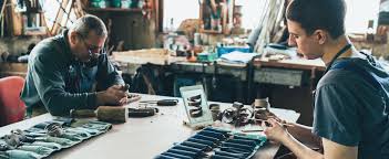 Comment et pourquoi devenir freelance ? Travailler En Famille Comment Eviter Les Difficultes