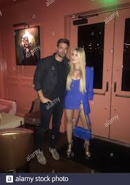 Esta es una manera que encontré para traerles información sobre él. Miami Fl 06 Marz Exklusive Berichterstattung Venezolanischer Spielkamerad Und Covermodel Ossy Slettman An Einem Heissen Tag Mit Dem Lateinischen Schauspieler William Levy Am 6 Marz 2020 In Miami Florida Personen William