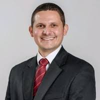 20+ perfiles de «Gustavo Ugalde»