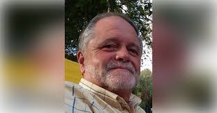 Robert Lamothe's Instagram, Twitter & Facebook