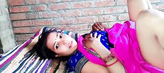 Rashi Khanna Hot Pink Saree Porn Videos | xHamster