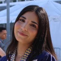 Yesy Posada's Instagram, Twitter & Facebook