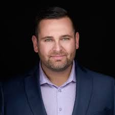 Travis Drew's Instagram, Twitter & Facebook