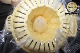 Meist besteht die füllung aus datteln, walnüssen oder pistazien. Maamoul Mit Dattelfullung Arabische Kekse Ilaams Kochen Backen Geniessen