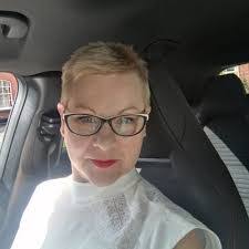 Amanda Wainwright's Instagram, Twitter & Facebook