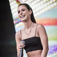 Although she is one of the most famous female german singers, she didn't receive any vocal. Lena Meyer Landrut Ist Sie Eine Diva Intouch