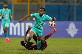 طمأن وليد سليمان لاعب الفريق الكروي الاول بالنادي الاهلي زملاءه اللاعبين بقدرته على خوض مواجهة الزمالك في نهائي إفريقيا المقرر إقامتها يوم 27 نوفمبر الجاري بستاد القاهرة ،واكد سليمان انه لايشعر بأي أعراض من فيروس كورونا ،لافتا الى انه سيجري المسحة خلال. Ø¨ÙŠØ§Ù† Ù…Ø·ÙˆÙ„ Ù…Ù† ÙˆÙ„ÙŠØ¯ Ø³Ù„ÙŠÙ…Ø§Ù† Ø­ÙˆÙ„ ÙˆØ§Ù‚Ø¹Ø© Ø¹Ø¨Ø¯ Ø§Ù„Ø´Ø§ÙÙŠ Ø¨Ø§Ù„Ø¬ÙˆÙ„