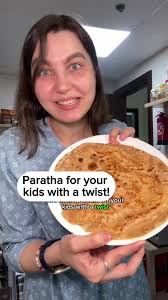 Kid-Friendly Dessert: Cream Cheese and Honey Paratha Recipe