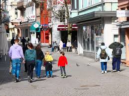 After booking, all of the property's details, including telephone and address, are provided in your booking confirmation and your account. Offenburg Ortenau Droht Einkaufstourismus Offenburg Lahrer Zeitung