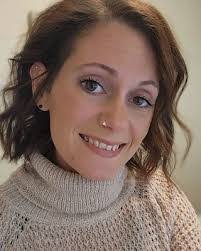 Emily Cave's Instagram, Twitter & Facebook