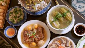 Rằm tháng giêng là ngày trăng tròn đầu tiên trong năm mới âm lịch, dân gian ta thường gọi là tết nguyên tiêu hay lễ thượng nguyên. Fi2o Mhnasnshm