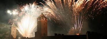 Cet événement est terminé ! Les Feux D Artifice Cet Ete A Cahors Et Dans Le Lot Cahors Vallee Du Lot Office De Tourisme