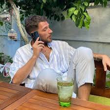 Uraz kaygılaroğlu, 1987 yılında i̇stanbul'da doğmuştur. Sefirin Kizi Dizisi Gediz Uraz Kaygilaroglu Kilosu Kac Biyografi Sitesi