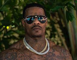 Alysia Projects :: Photos, videos, logos, illustrations and branding ::  Behance