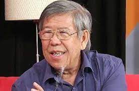 Semua buku milik ayahnya yang berisi tentang filsafat dan ajaran agama begitu meresap dalam hatinya. å‚»åšå£«prof Hoo Facebook