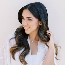 Ventura County Makeup Artist (@laurazavalamakeup) • Threads, Say more