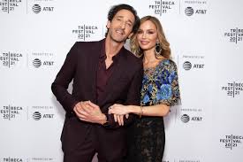Georgina rose chapman (born 14 april 1976) is an english fashion designer and actress. 0 Duhq6t1gn Ym