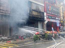 Cháy lớn cửa hàng gas ở sapa vụ cháy xảy ra vào khoảng 10h30 sáng nay tại tổ 2, thị xã sa pa, lào cai. Dpjlcwrvi1yvgm