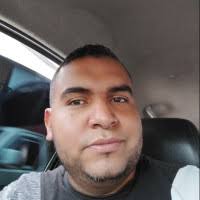 50+ perfiles de «Darwin Valencia»