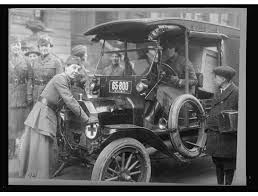 Nursing Clio A Male Department Of Warfare Female Ambulance Drivers In The First World War