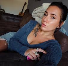 Olivia Bowling's Instagram, Twitter & Facebook