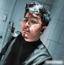 Ang Pinaka: Diyosa ng Kaseksihan " right now