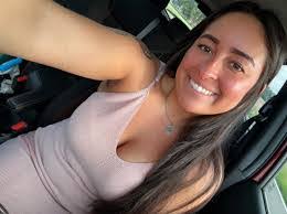 Monique Mosher's Instagram, Twitter & Facebook