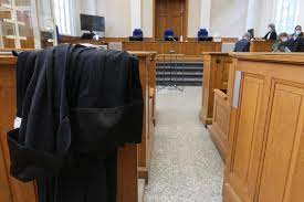 Shop catherine's closet and buy fashion from talbots, vera bradley, merona and more. Un An De Prison Requis Contre L Ancienne Cadre De L Hopital De Soissons Accusee De Harcelement